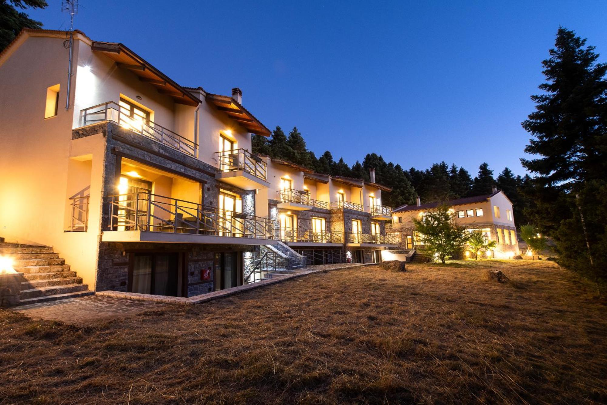 Natura Hotel Vytina Exterior photo